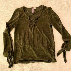 Dark Green Shirt with Bow Sleeves